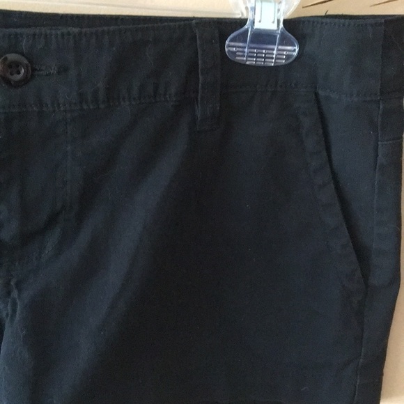 Black shorts - Picture 2 of 3